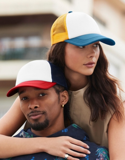 CZAPKA BEECHFIELD RETRO TRUCKER BIAŁO-NIEBIESKO-ŻÓŁTA CZAPKA BEECHFIELD RETRO TRUCKER BIAŁO-NIEBIESKO-ŻÓŁTA
